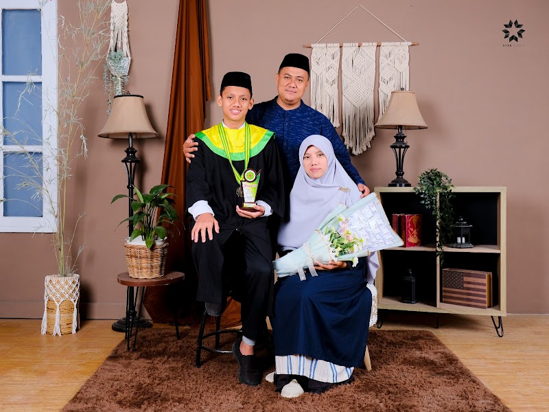 Dazz Outfit 88: Menyempurnakan Gaya, Menghargai Warisan Cilacap